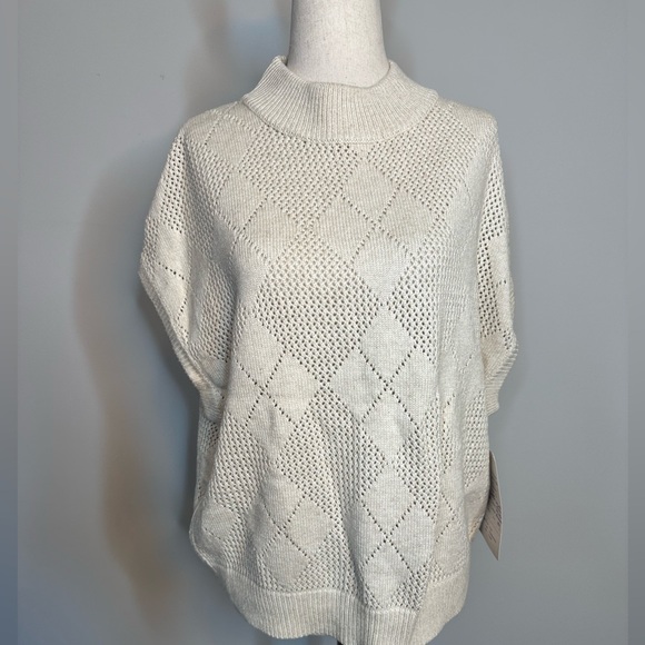 NAADAM Sweaters - NWT Sz S Naadam argyle print cream white knit crew neck sweater cashmere blend